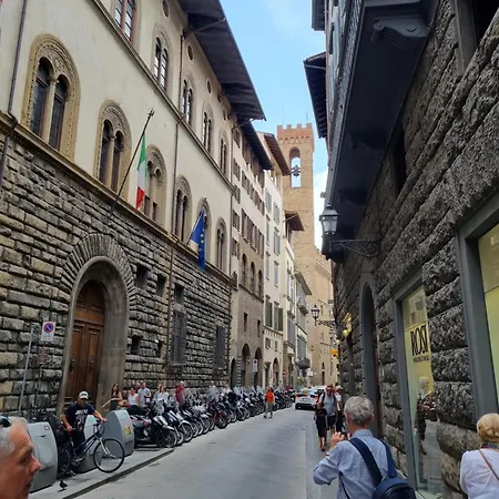 Apartamento La Sede Dell'arte Monolocale E In Torre Medievale Vicino A Duomo E Piazza Signoria