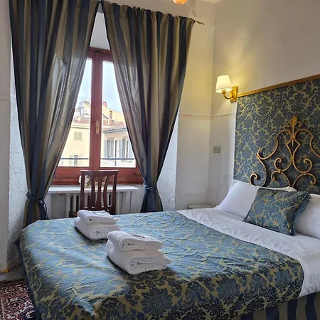 Апартаменты La Sede Dell'arte Monolocale E In Torre Medievale Vicino A Duomo E Piazza Signoria Флоренция