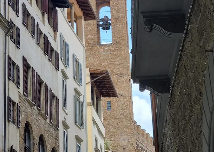 Апартаменты La Sede Dell'arte Monolocale E In Torre Medievale Vicino A Duomo E Piazza Signoria Флоренция