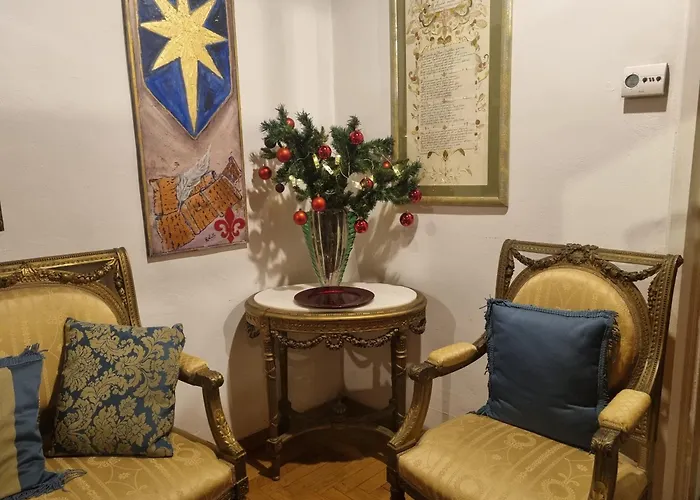 La Sede Dell'arte Monolocale E In Torre Medievale Vicino A Duomo E Piazza Signoria *