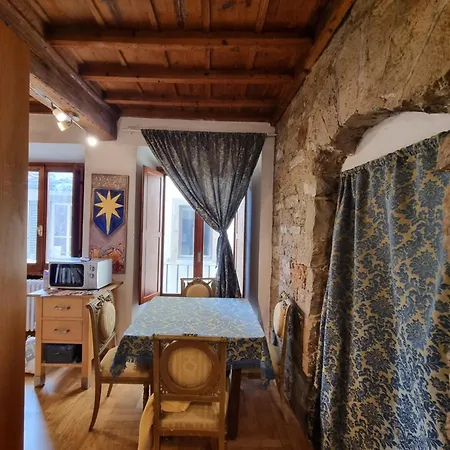 La Sede Dell'arte Monolocale E In Torre Medievale Vicino A Duomo E Piazza Signoria Lejlighed *