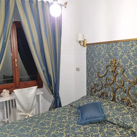 La Sede Dell'arte Monolocale E In Torre Medievale Vicino A Duomo E Piazza Signoria 아파트
